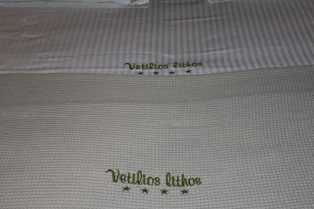 Vetilios Lithos Boutique Hotel Néon Oítilon Exterior foto